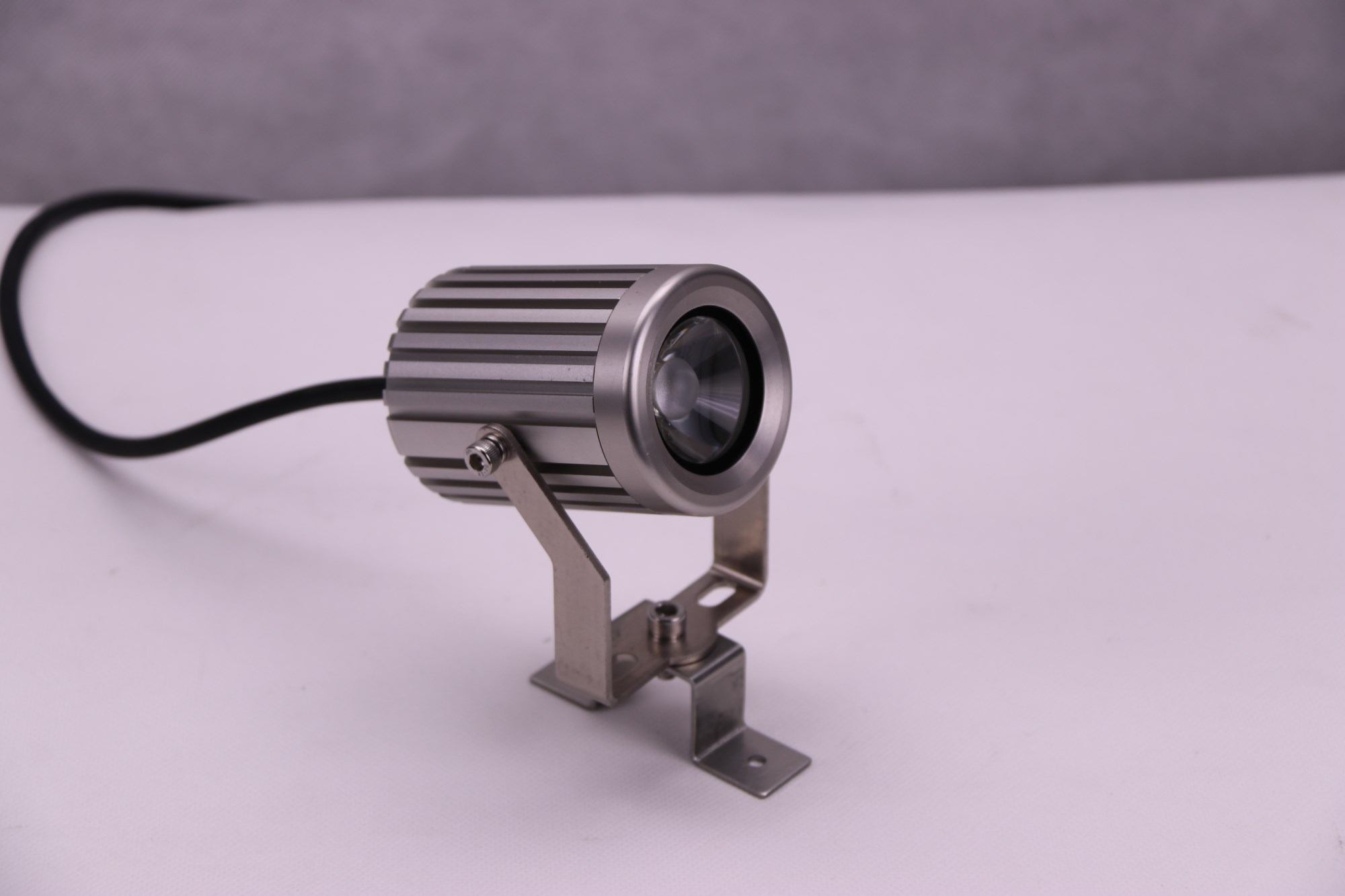 led投光燈都在哪些場所進(jìn)行應(yīng)用？