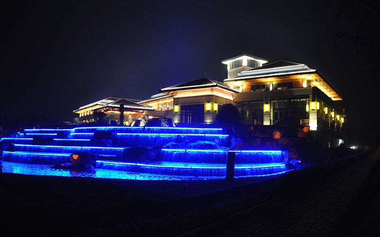 led線型燈如何能夠成功購(gòu)買(mǎi)？